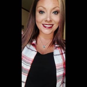 Meet your Posher, Tabitha